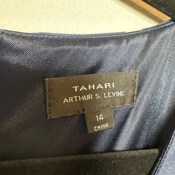 Tahari By Asl Pleated Polka Dot Dress Red White Blue W/ Belt Sleeveless Size 14 - Picture 10 of 10